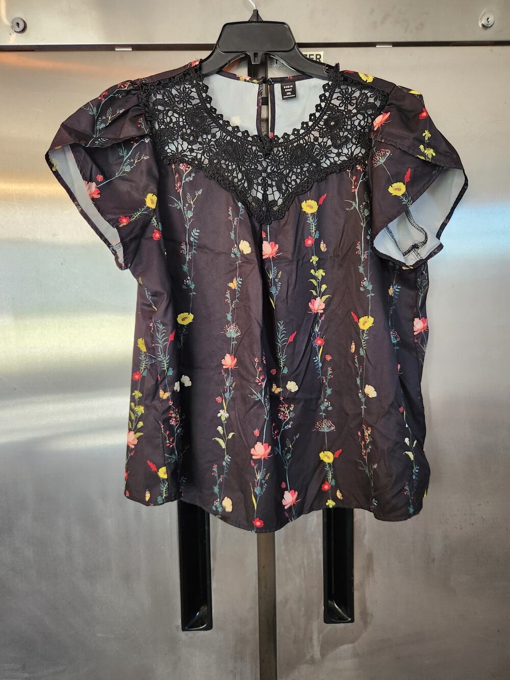 SHEIN Curve Womens Floral Blouse 1XL | Black Wildflower Lace Yoke Cap Sleeve